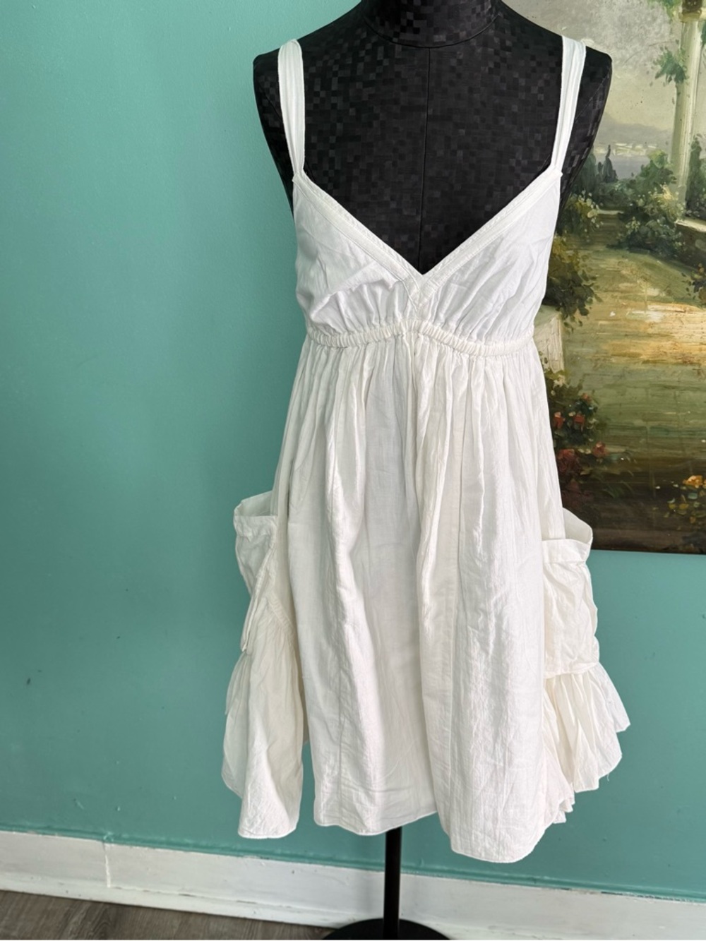 MODA INTERNATIONAL White Dress